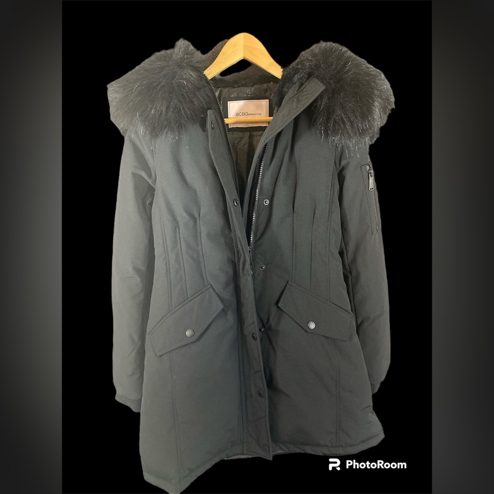 Never worn Bcbg-eneration black faux fur winter hooded coat — size small